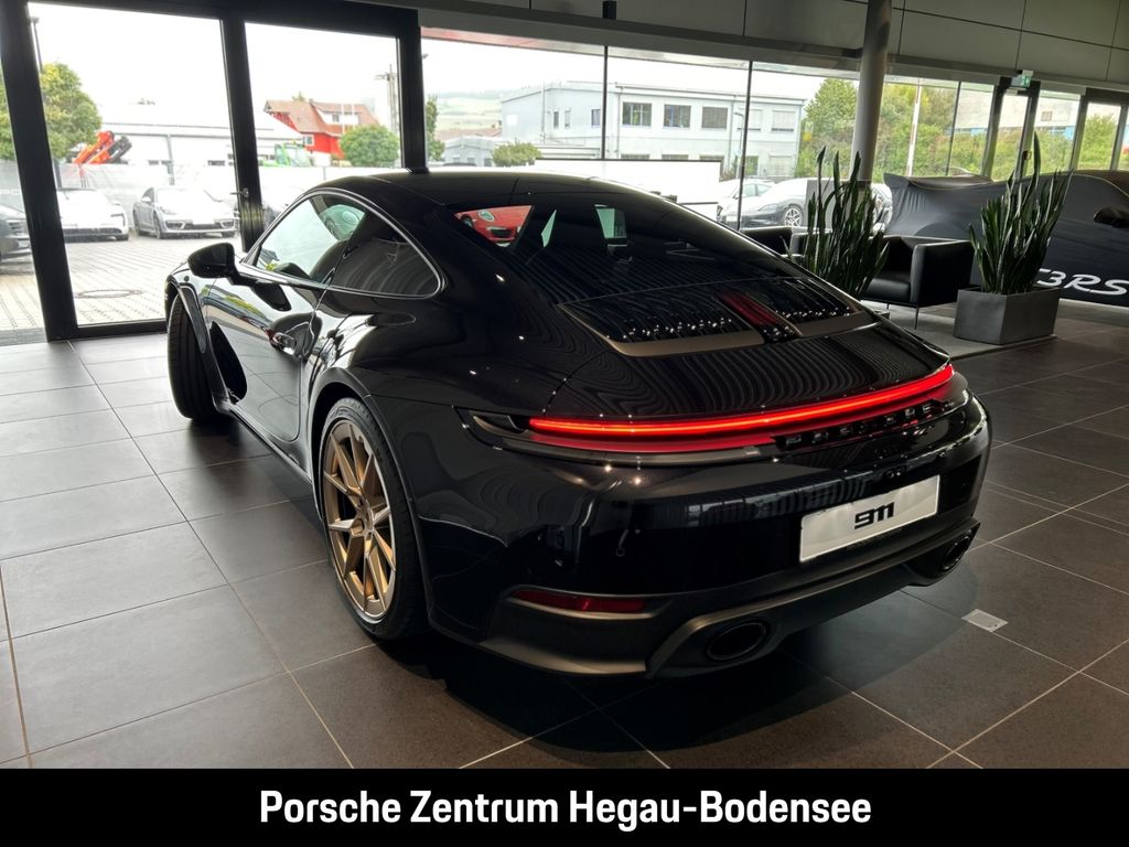 Porsche 992 2025