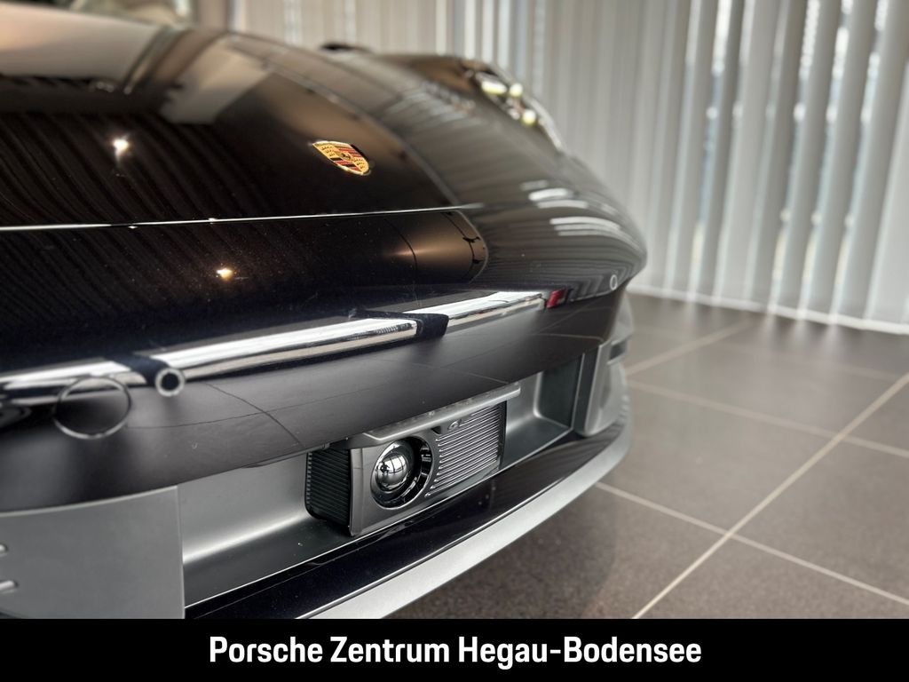 Porsche 992 2025