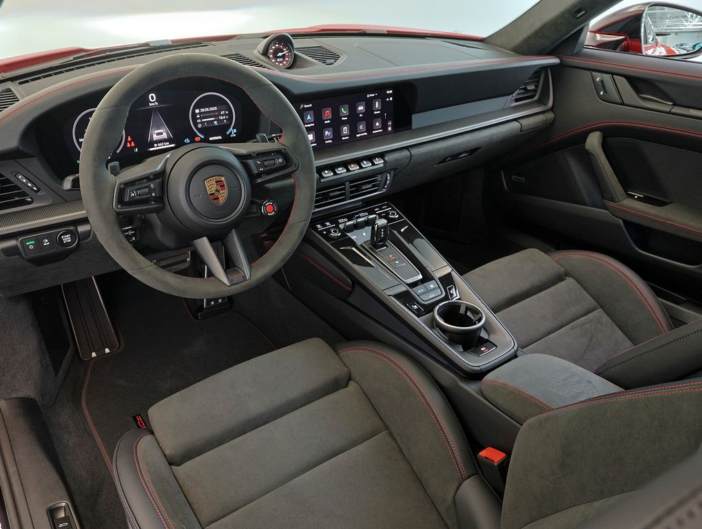 Porsche 992 2025