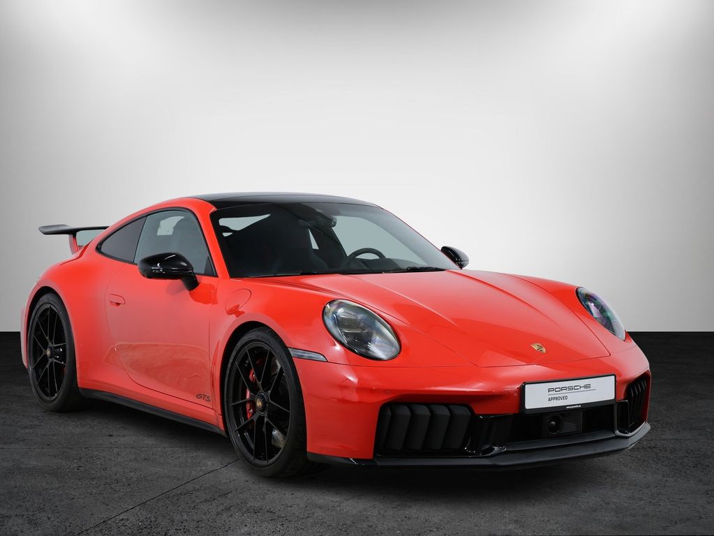 Porsche 992 2025
