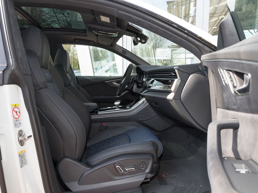 Audi RSQ8 2025