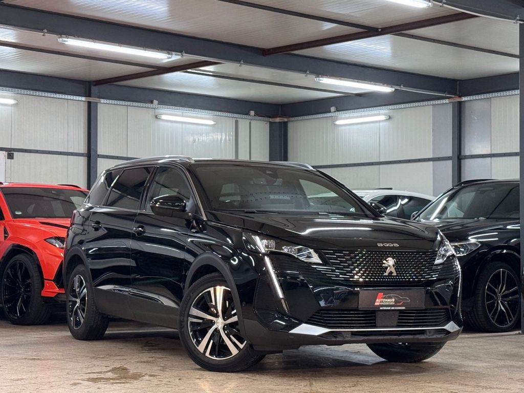 Peugeot 5008 2021