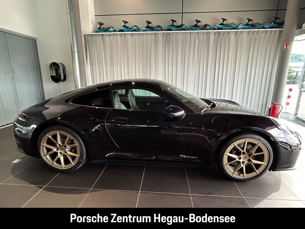 Porsche 992 2025