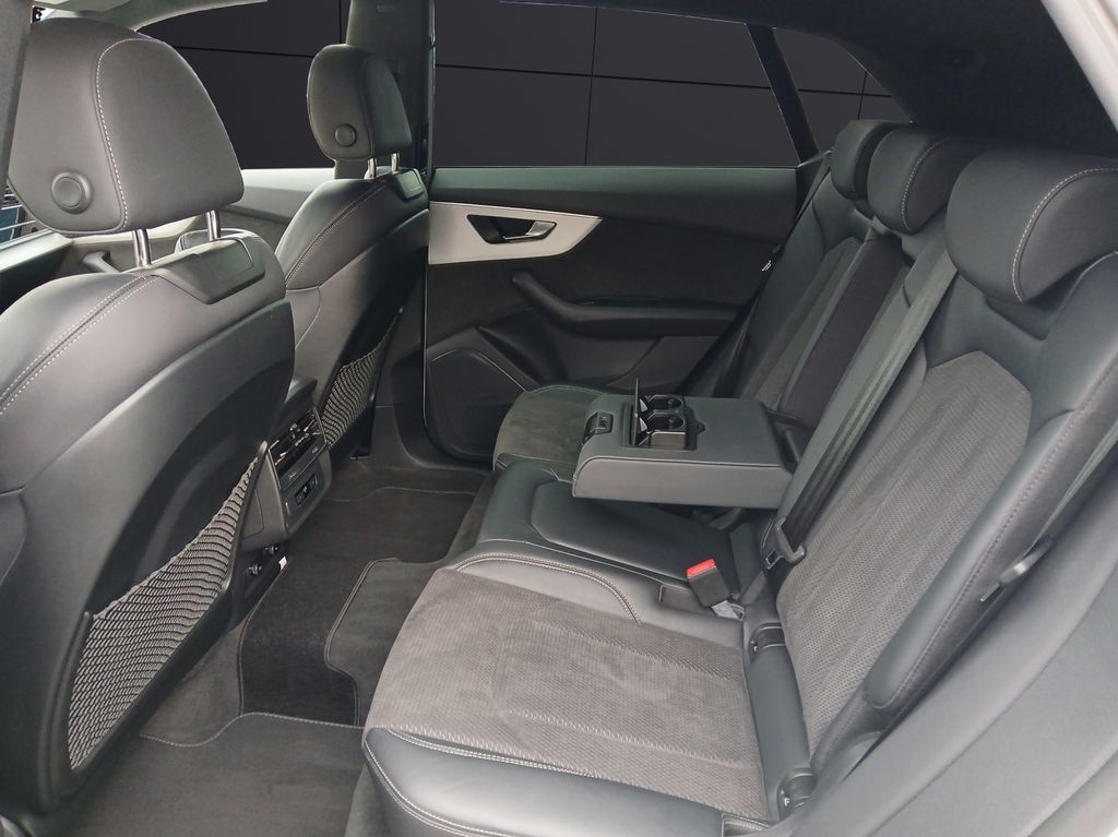 Audi Q8 2021