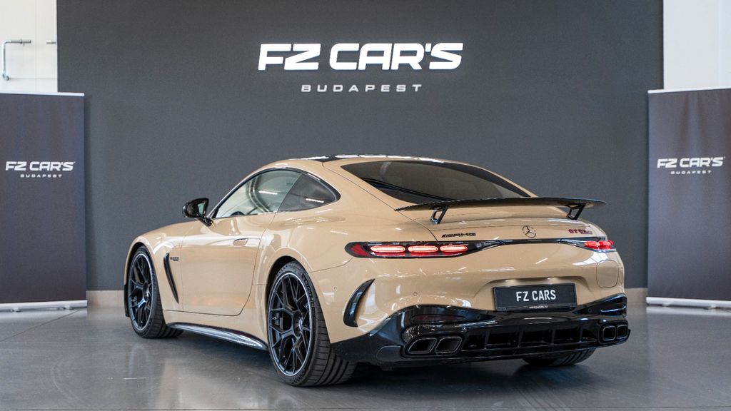 Mercedes-Benz AMG GT 2025