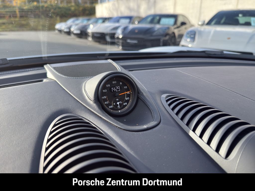 Porsche Boxster 2024