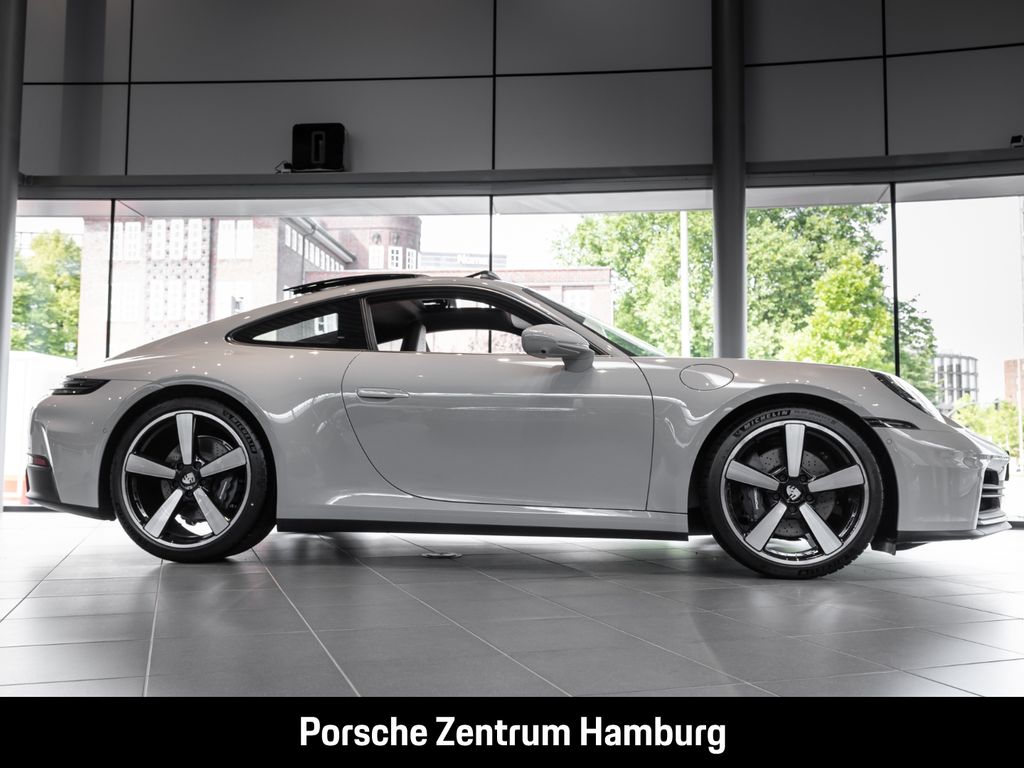 Porsche 992 2025