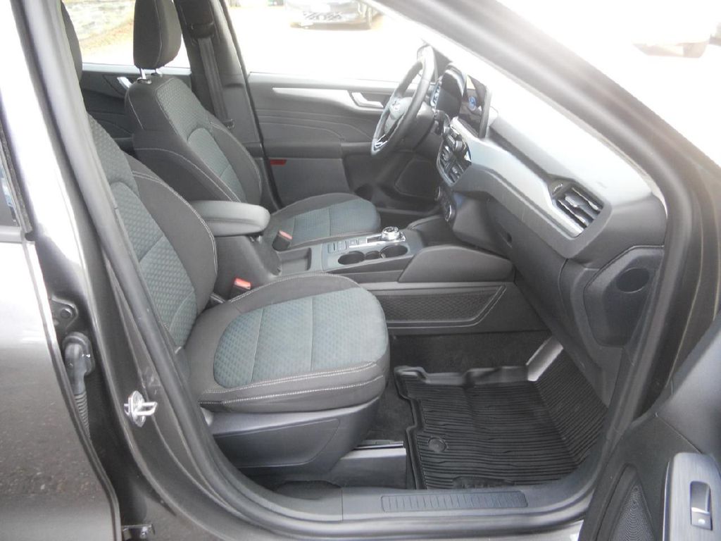 Ford Kuga 2021