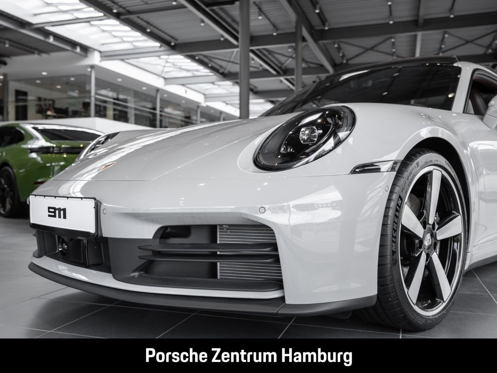 Porsche 992 2025