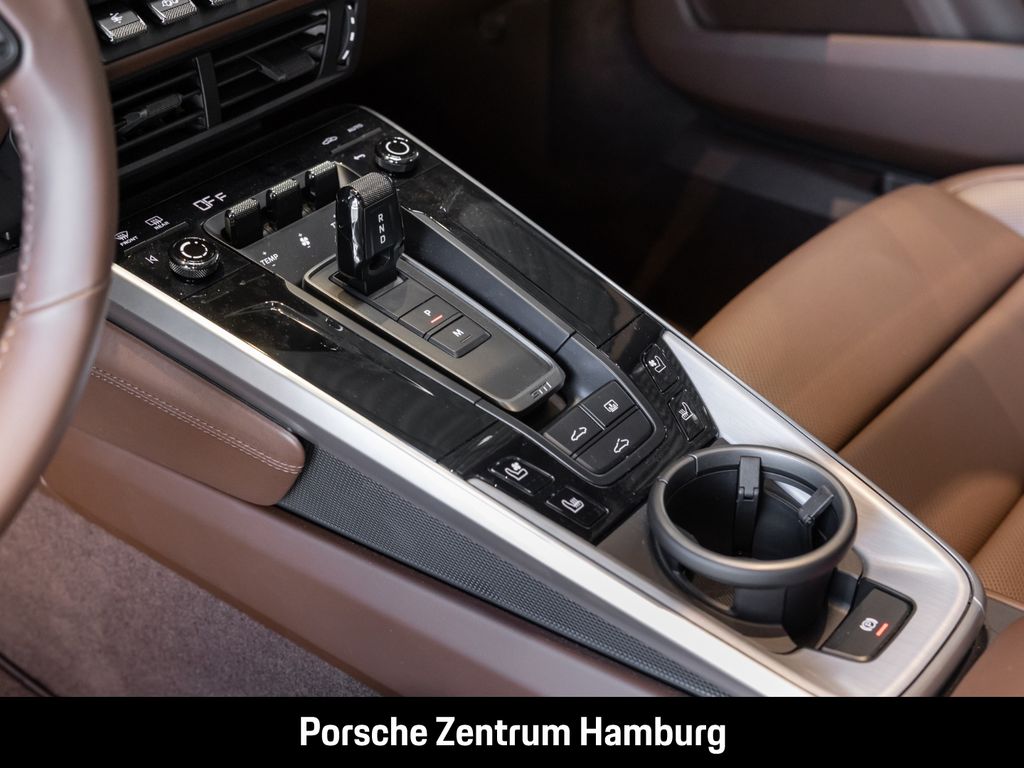 Porsche 992 2025