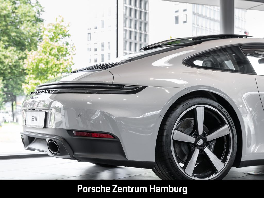 Porsche 992 2025