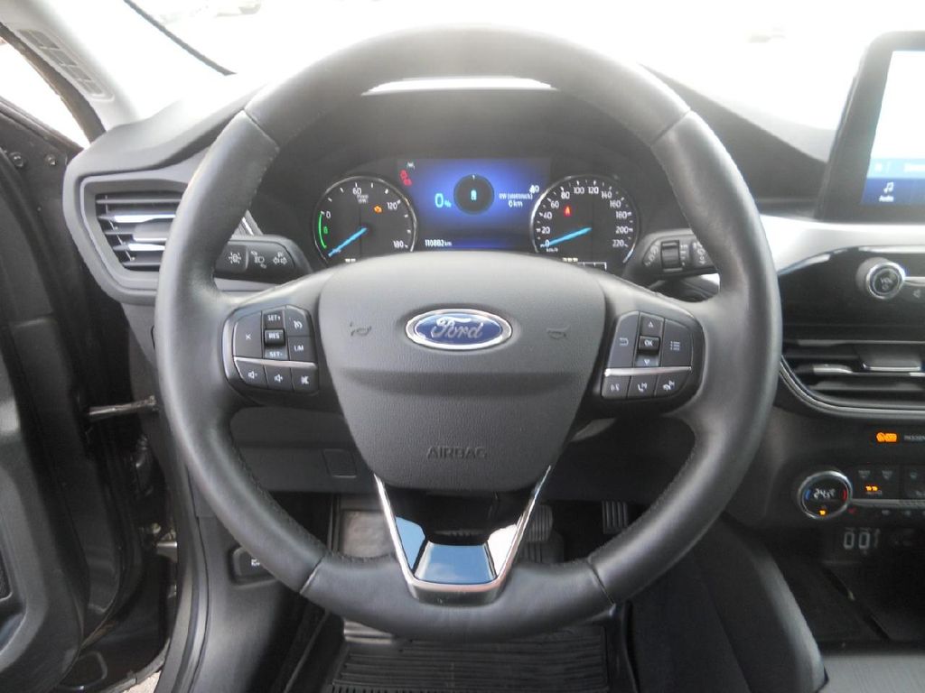 Ford Kuga 2021
