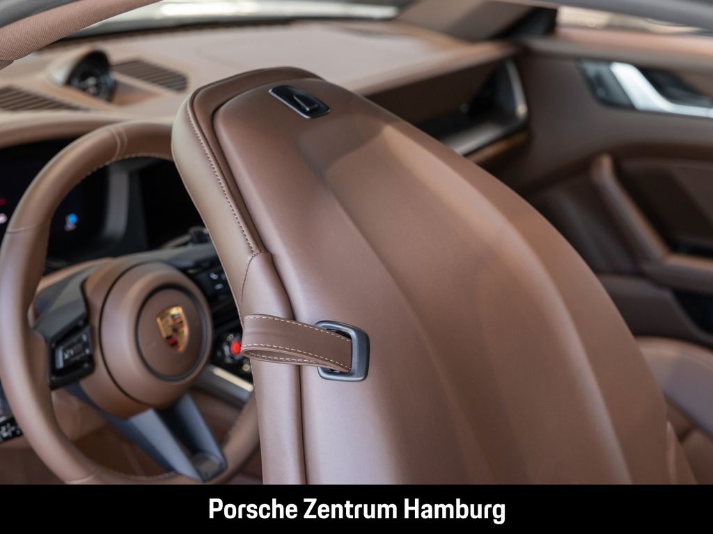 Porsche 992 2025