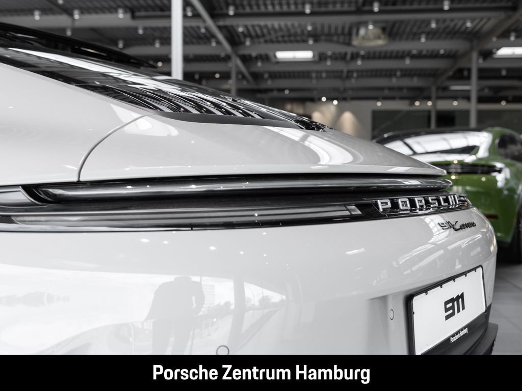 Porsche 992 2025
