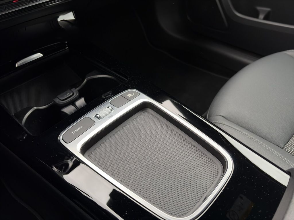 Mercedes-Benz A 200 2024