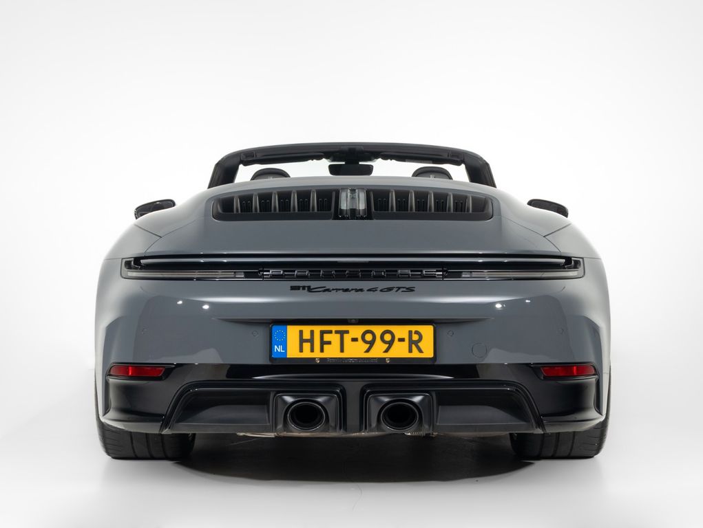 Porsche 992 2025