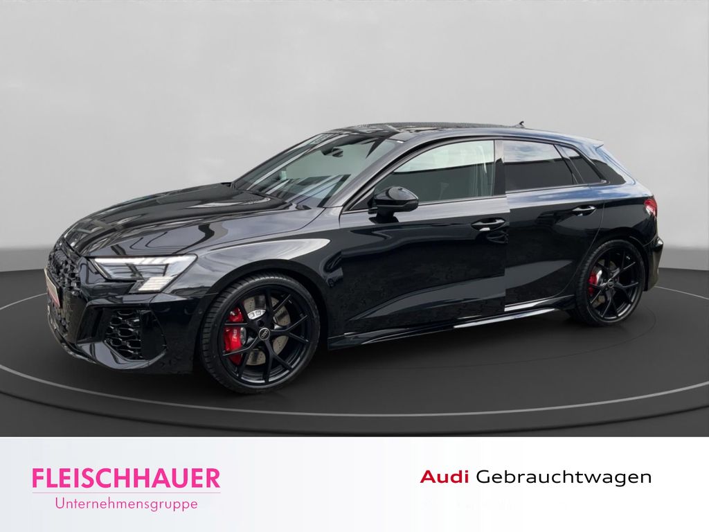 Audi RS3 2024
