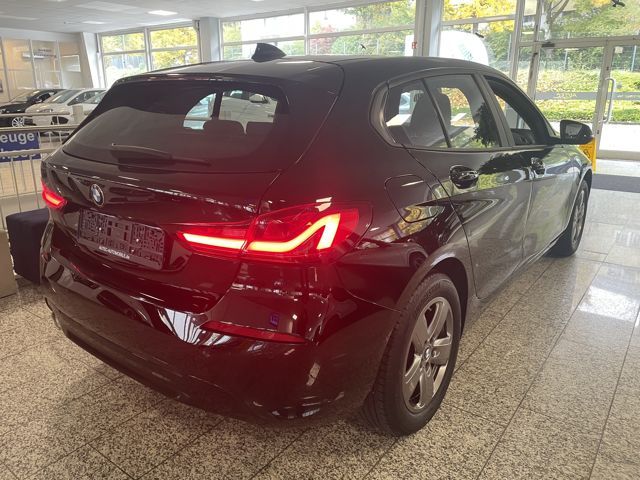 BMW 118 2021