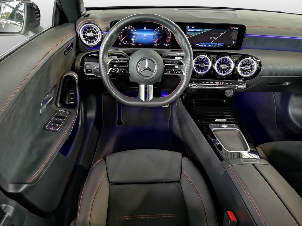 Mercedes-Benz CLA 200 2024