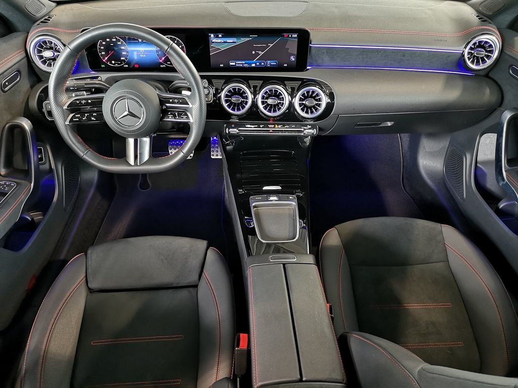 Mercedes-Benz CLA 200 2024