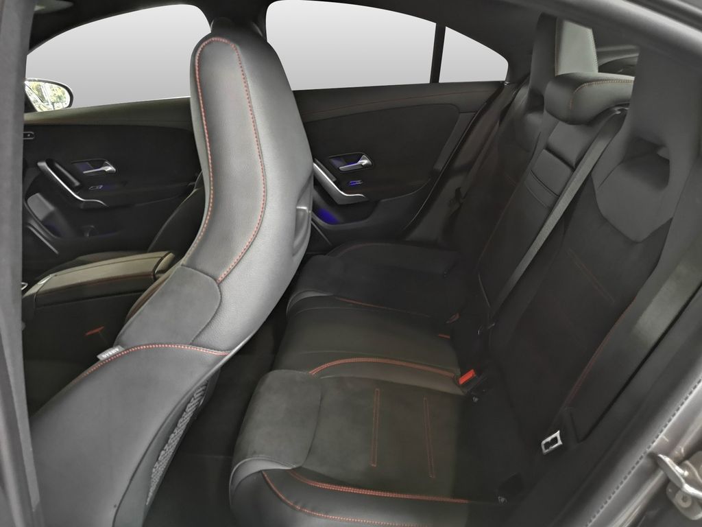 Mercedes-Benz CLA 200 2024