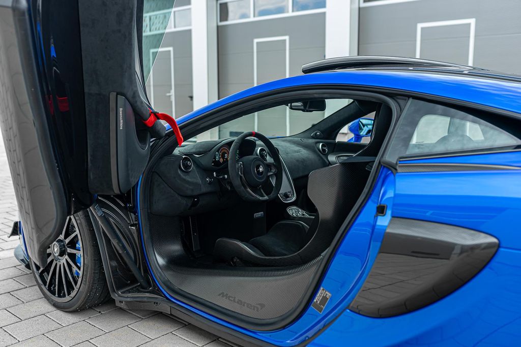 McLaren 620R