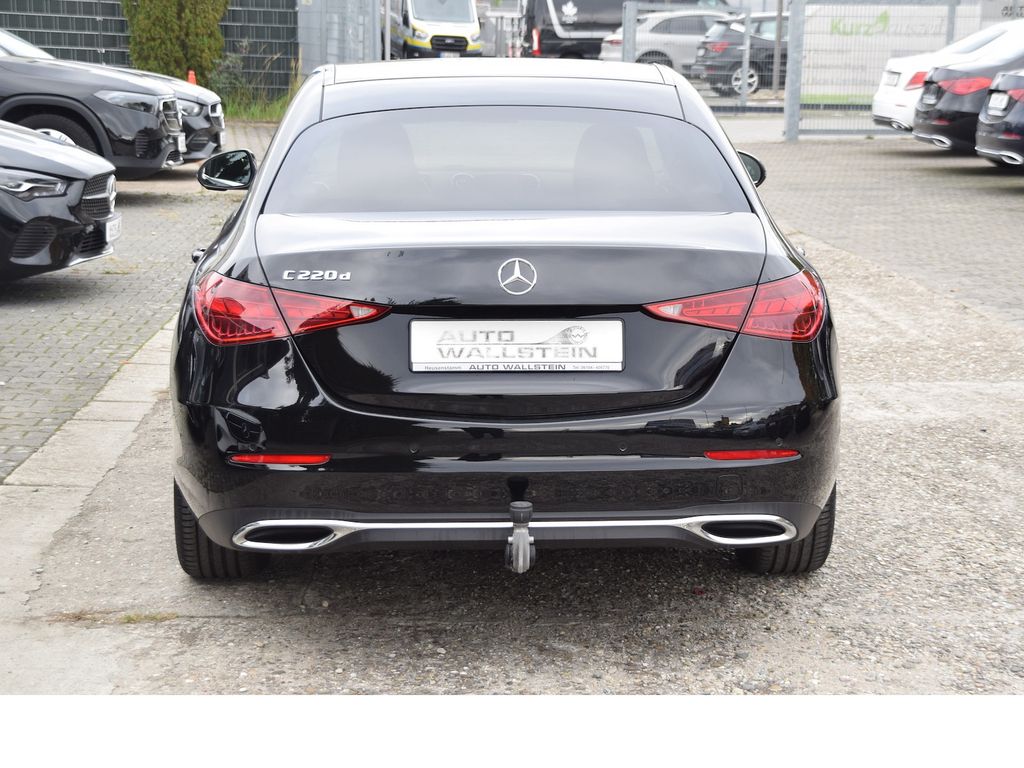 Mercedes-Benz C 220 2025