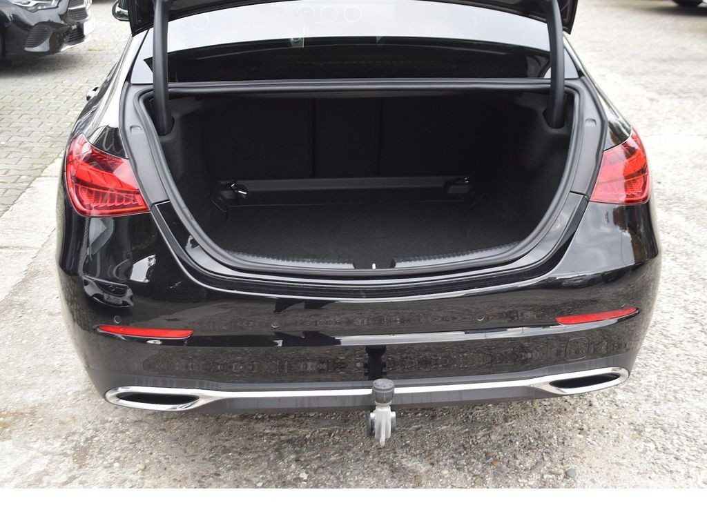 Mercedes-Benz C 220 2025