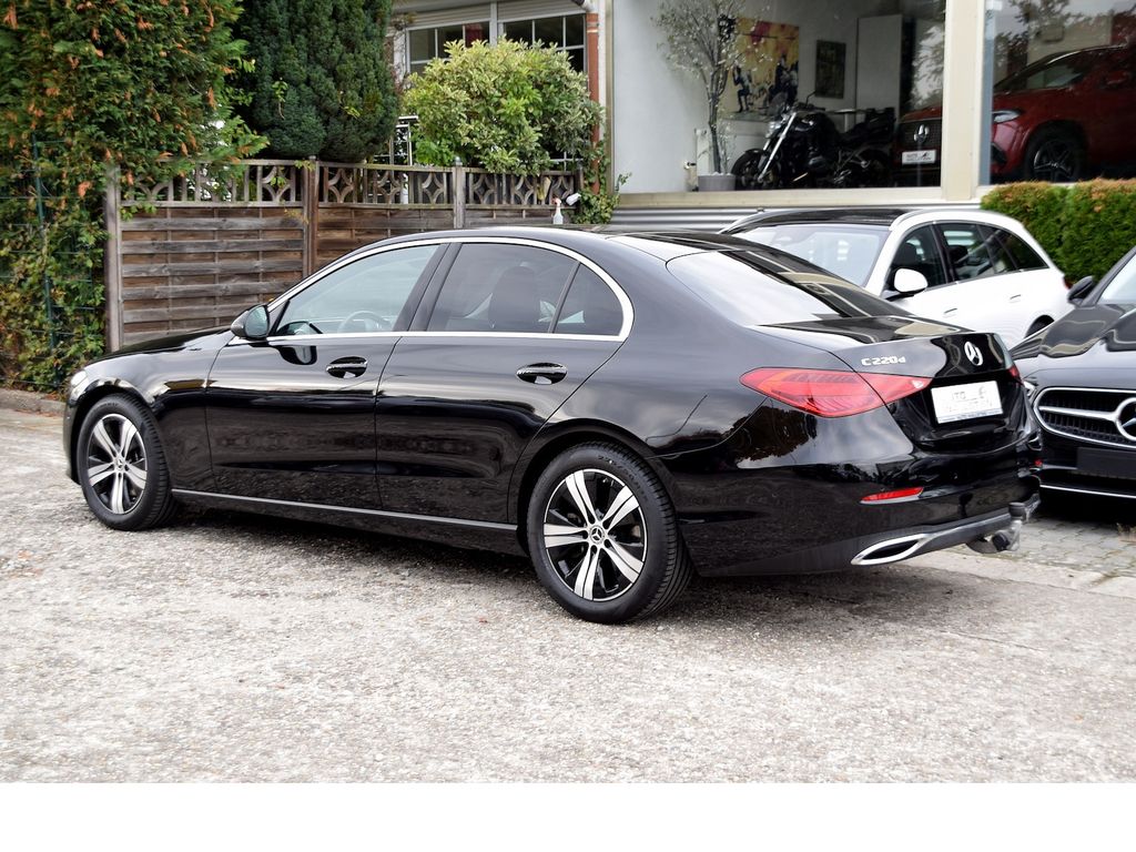 Mercedes-Benz C 220 2025