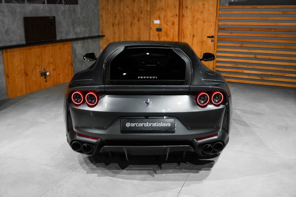 Ferrari 812 2018