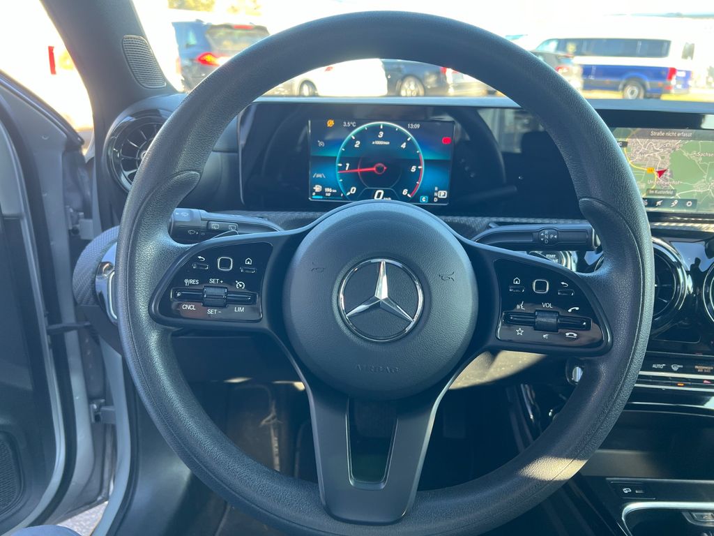 Mercedes-Benz A 180 2021