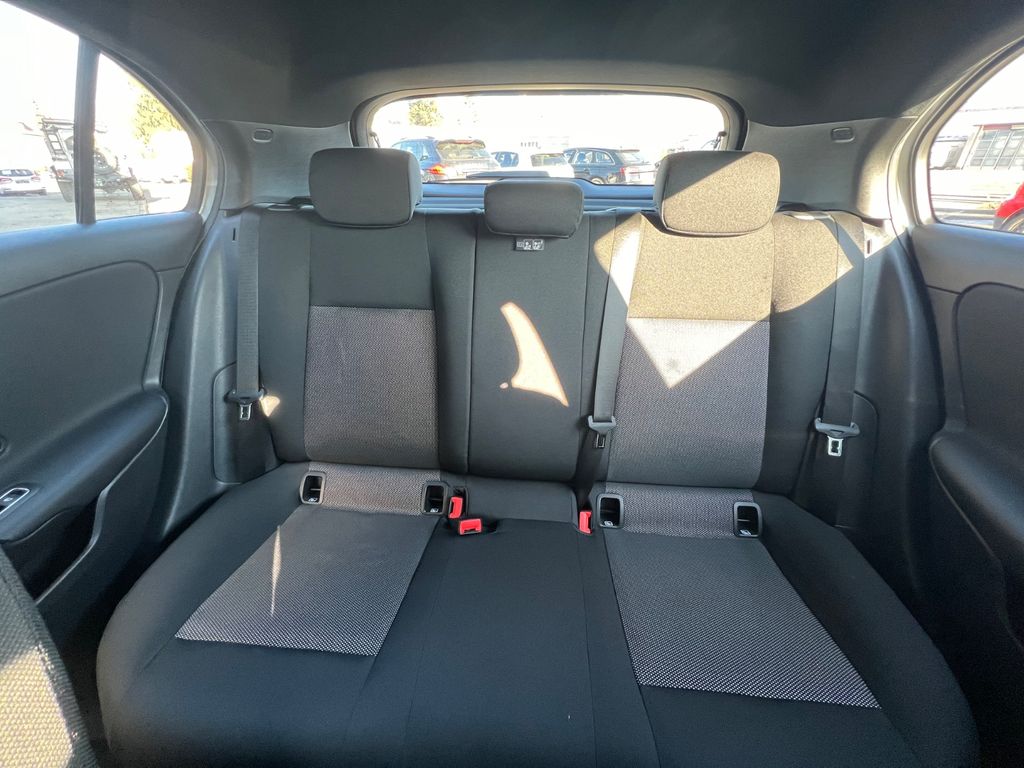 Mercedes-Benz A 180 2021