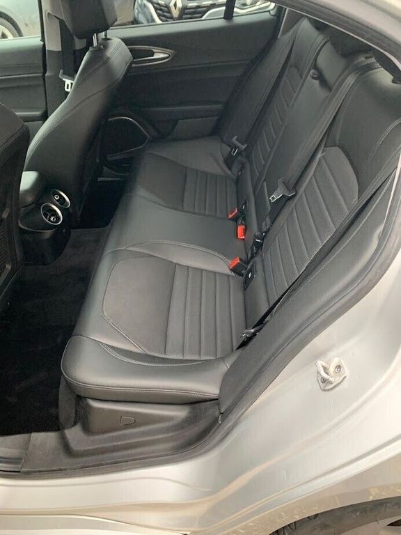 Alfa Romeo Giulia 2021