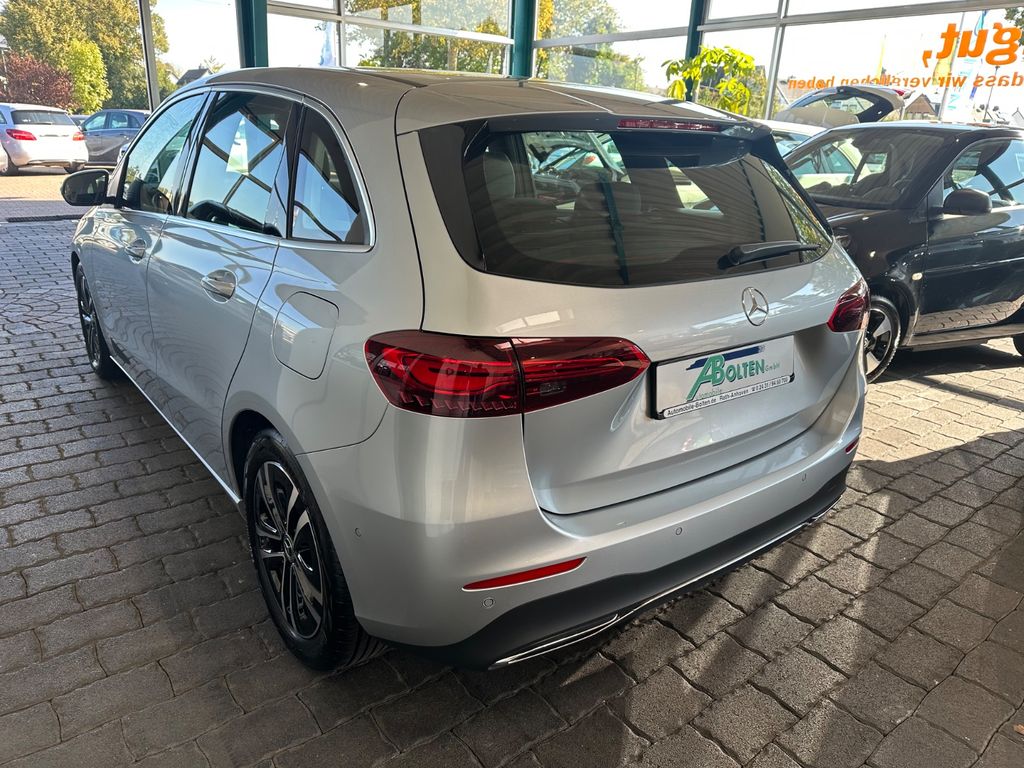 Mercedes-Benz B 180 2024