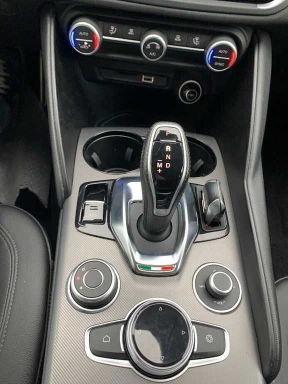 Alfa Romeo Giulia 2021