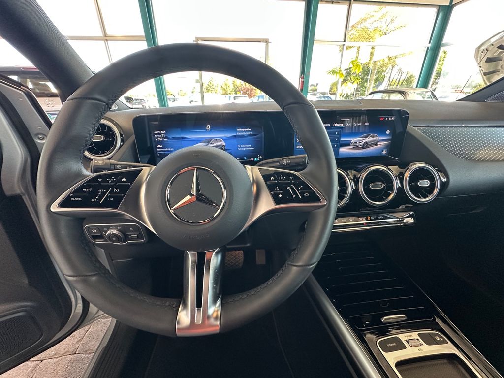 Mercedes-Benz B 180 2024