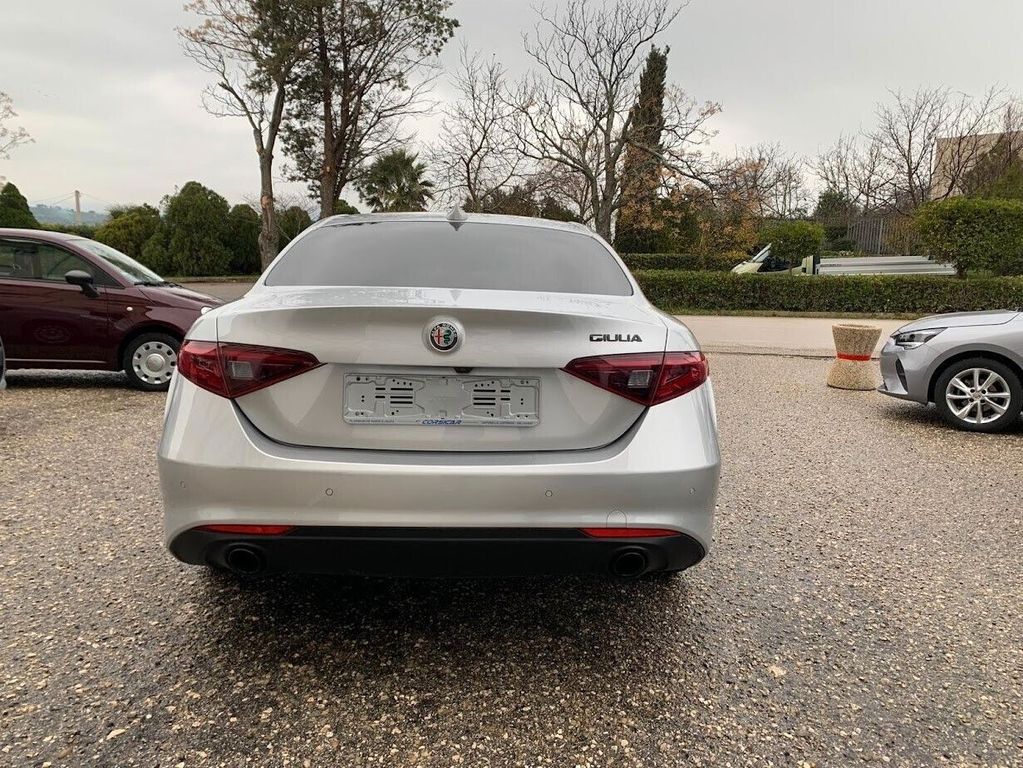 Alfa Romeo Giulia 2021