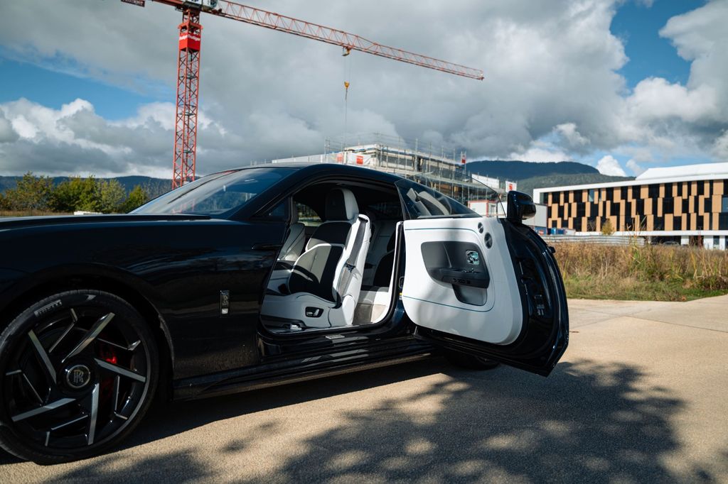 Rolls-Royce Spectre 2025