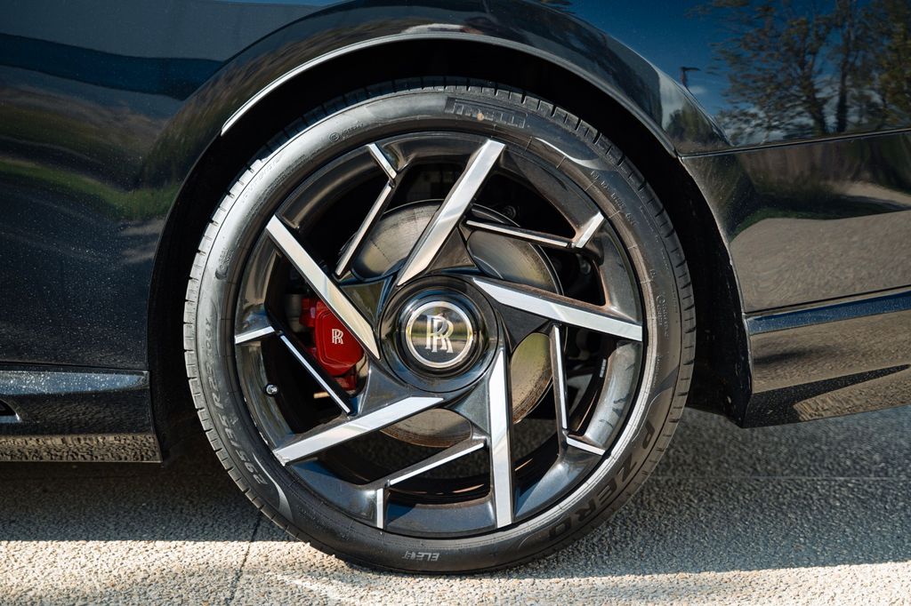 Rolls-Royce Spectre 2025