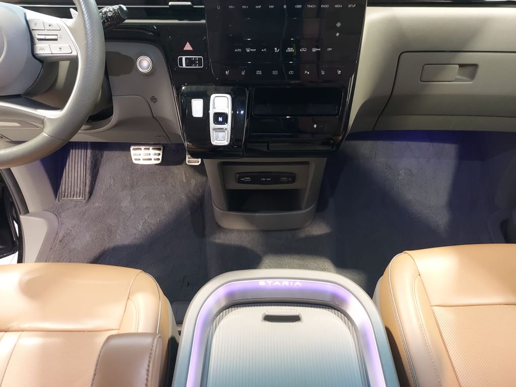 Hyundai STARIA 2022
