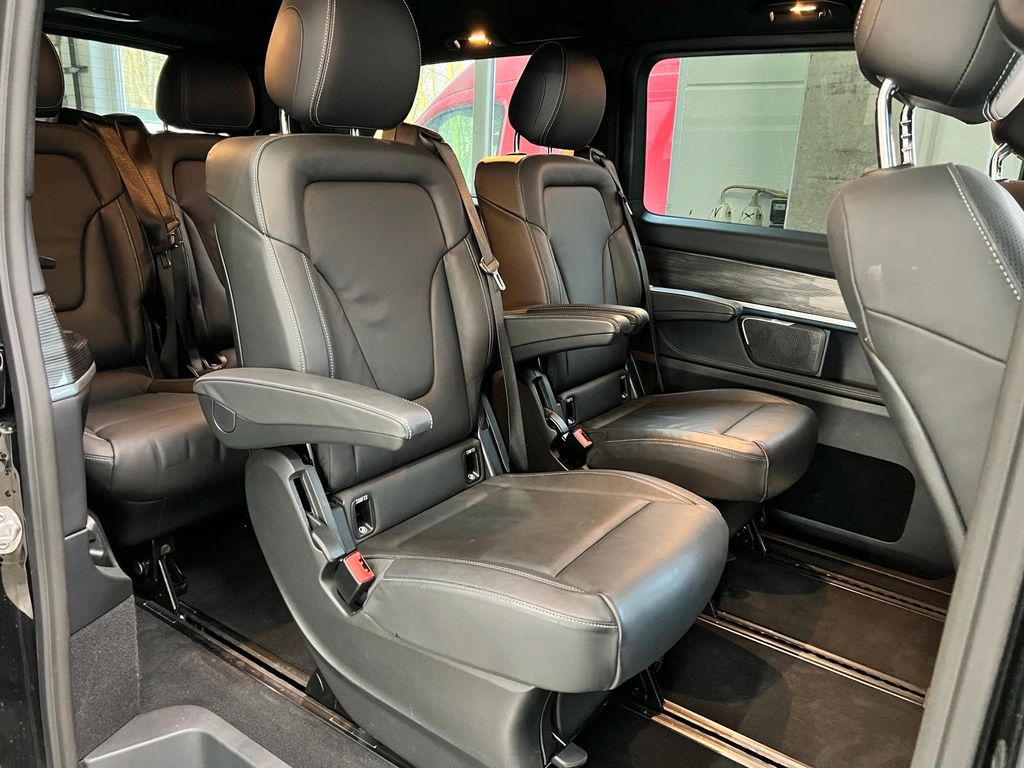 Mercedes-Benz V 300 2023