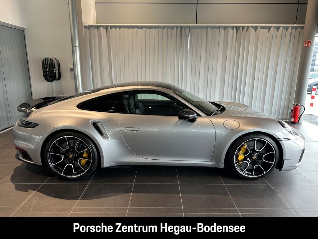 Porsche 992 2025