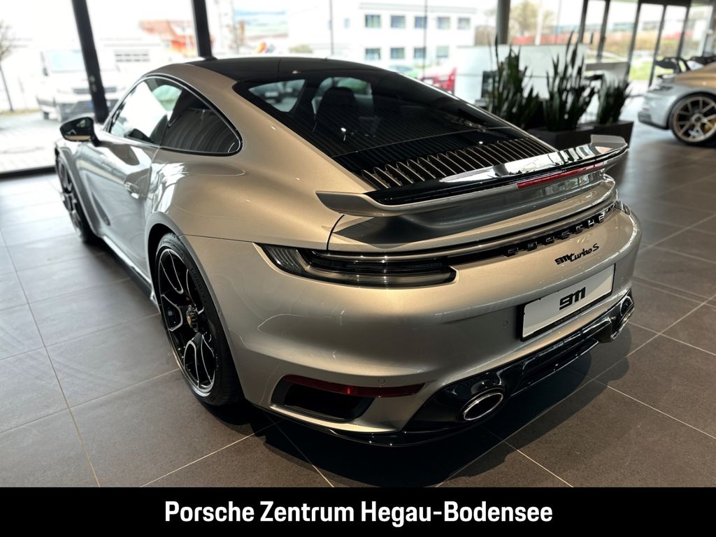 Porsche 992 2025