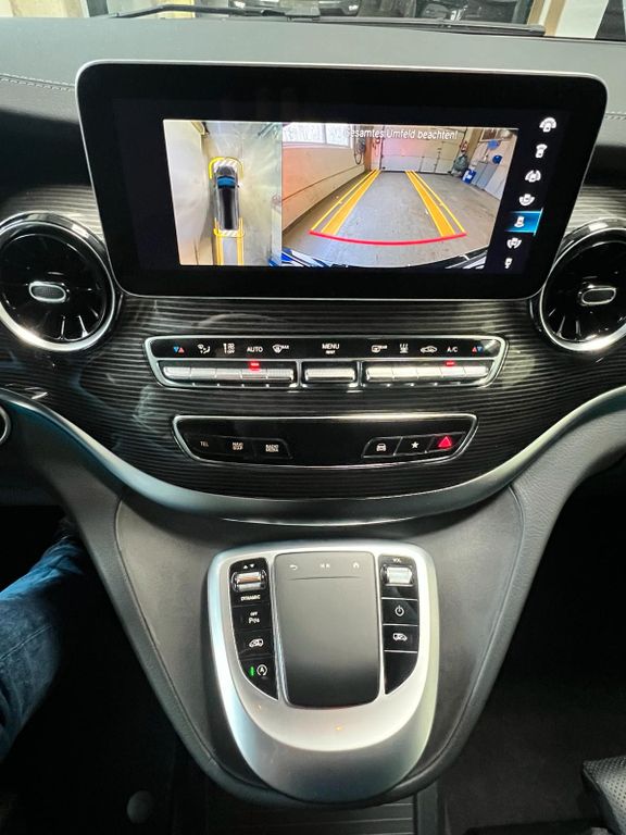 Mercedes-Benz V 300 2023