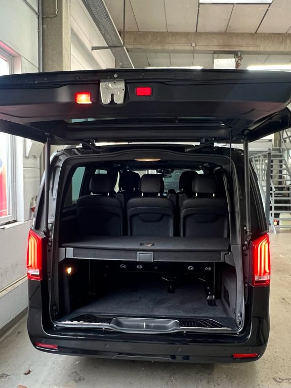 Mercedes-Benz V 300 2023