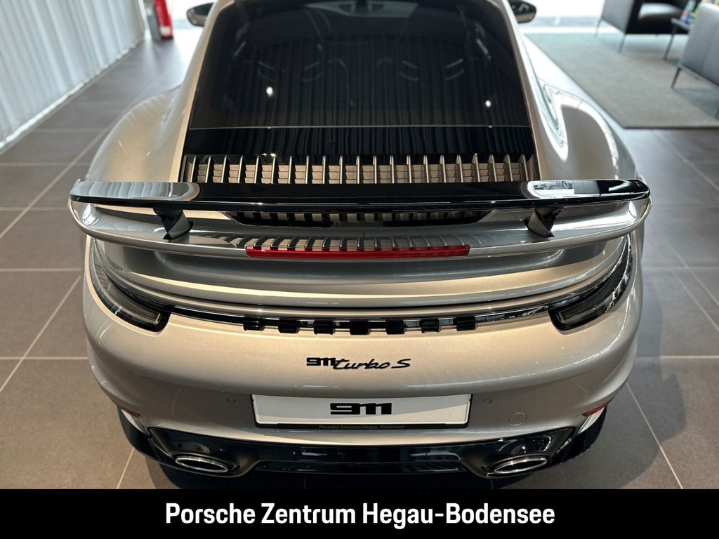 Porsche 992 2025