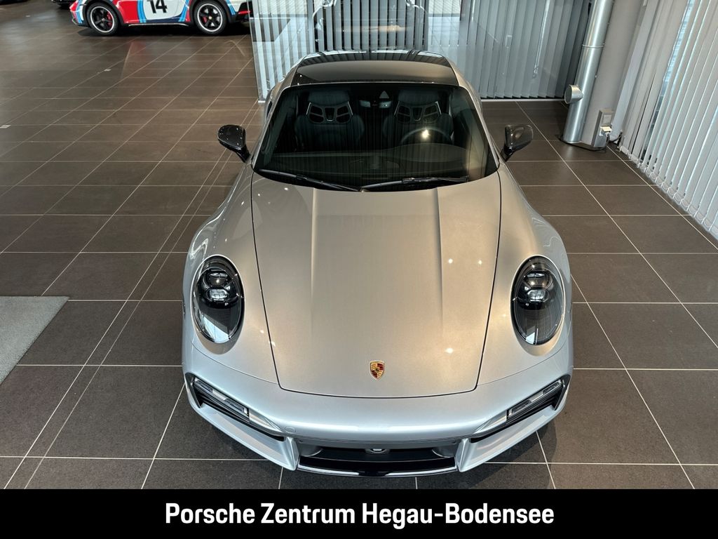 Porsche 992 2025