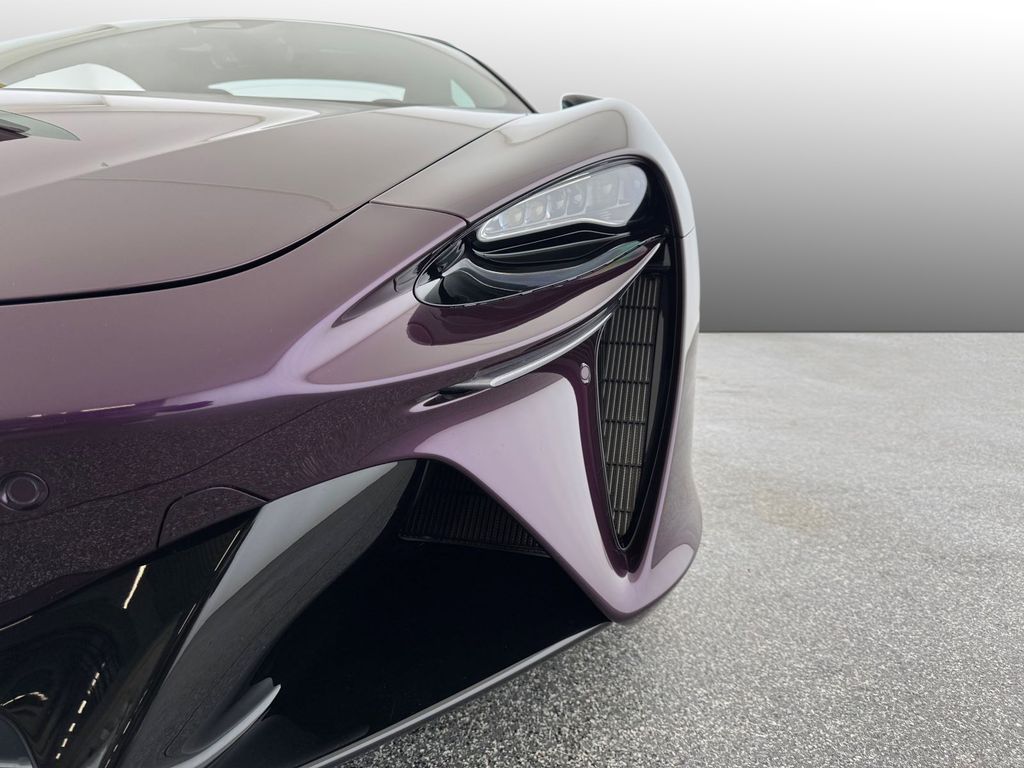 McLaren Artura 2025