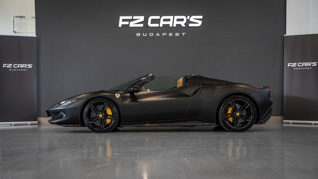 Ferrari 296 GTS 2024