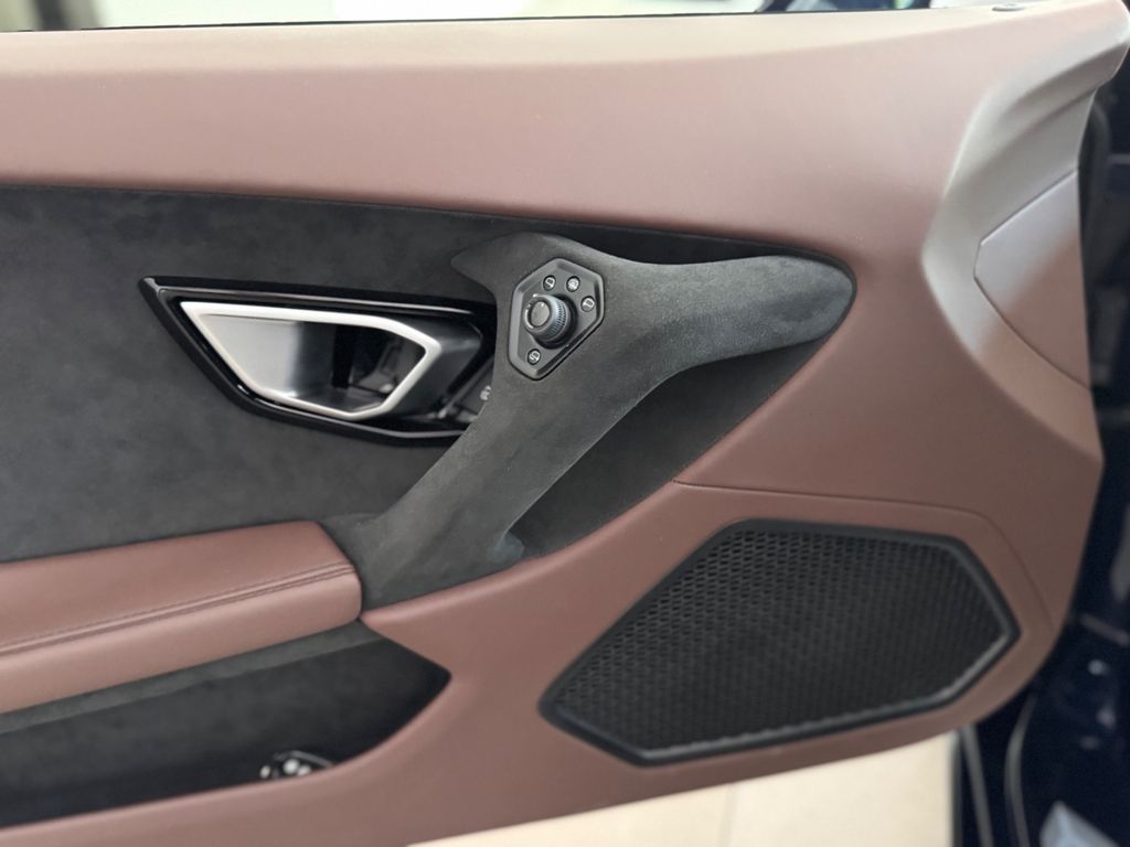 Lamborghini Huracán 2024